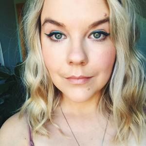 Meet your Posher, Elise